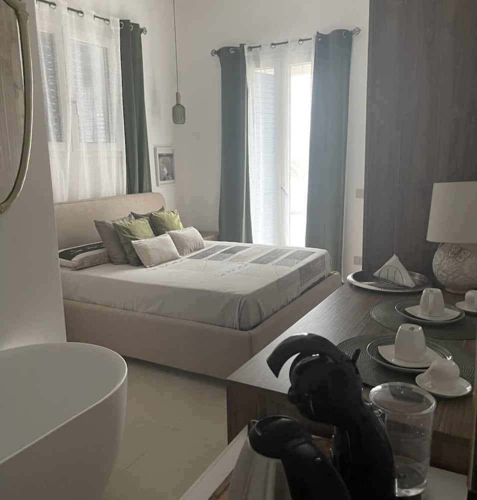 Deluxe Suite, 1 Bedroom, Non Smoking, Sea View photo 1