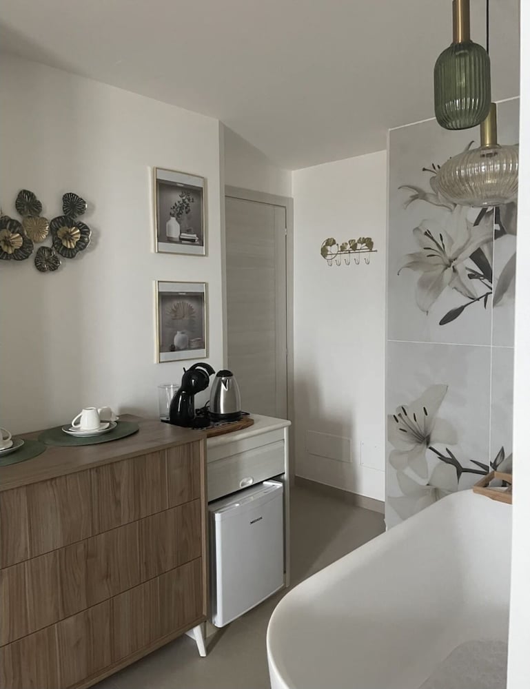 Deluxe Suite, 1 Bedroom, Non Smoking, Sea View photo 2