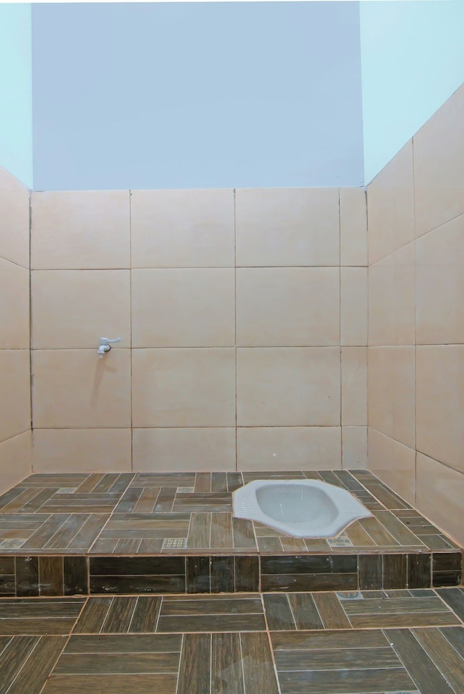 Double Room - Photo 12