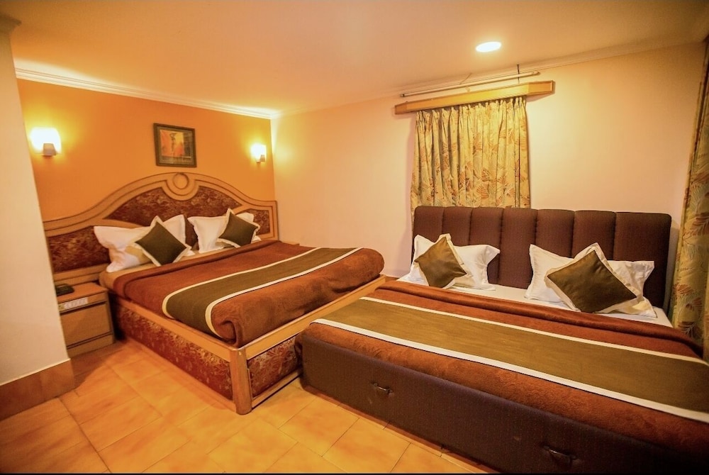 Deluxe Four Bedded Room - Photo 1