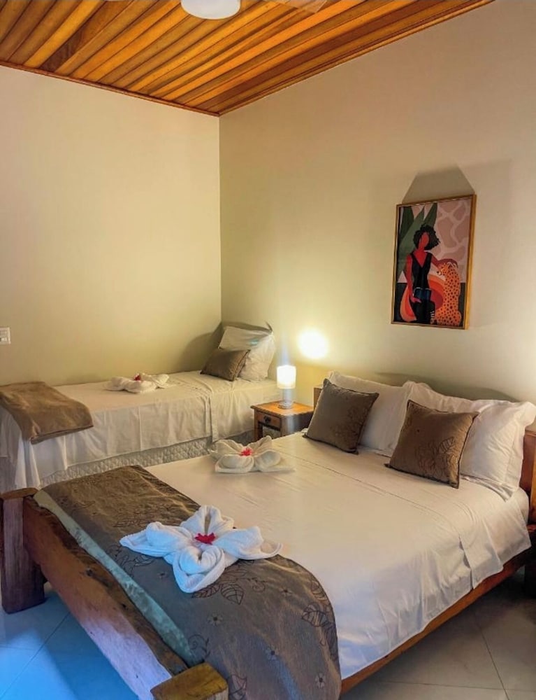 Standard Suite, Garden View photo 2