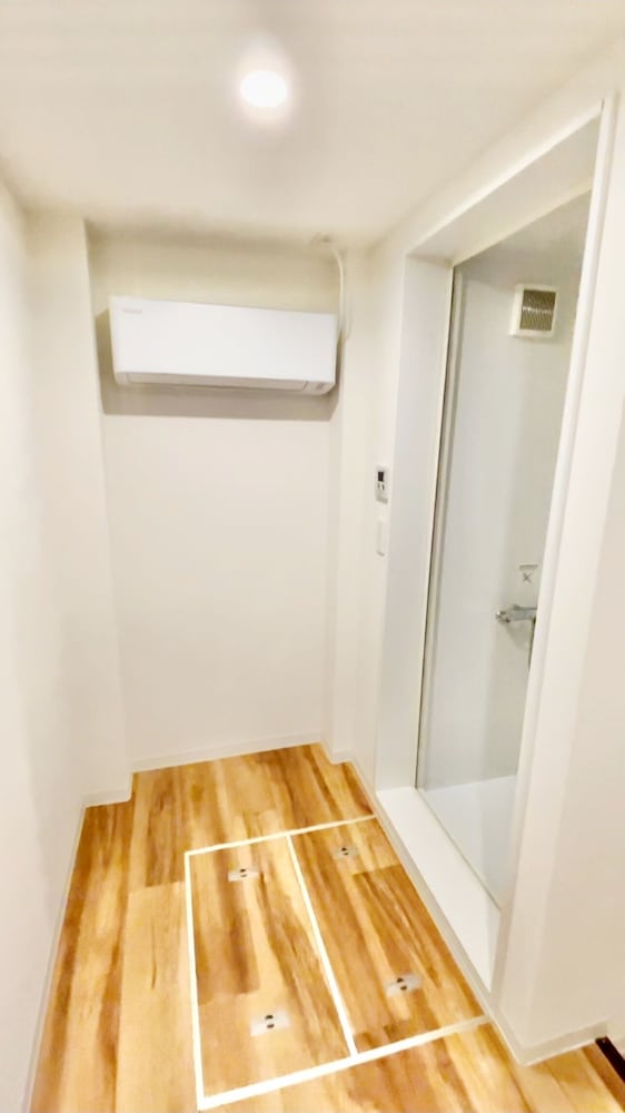 Nakano Suite, NS - [Up to 9 Guests]4K (60sqm)/6 beds/7 min to Nearest Station/Close to Shinjuku photo 1