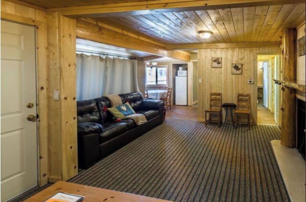 Cabin: Blue Bird