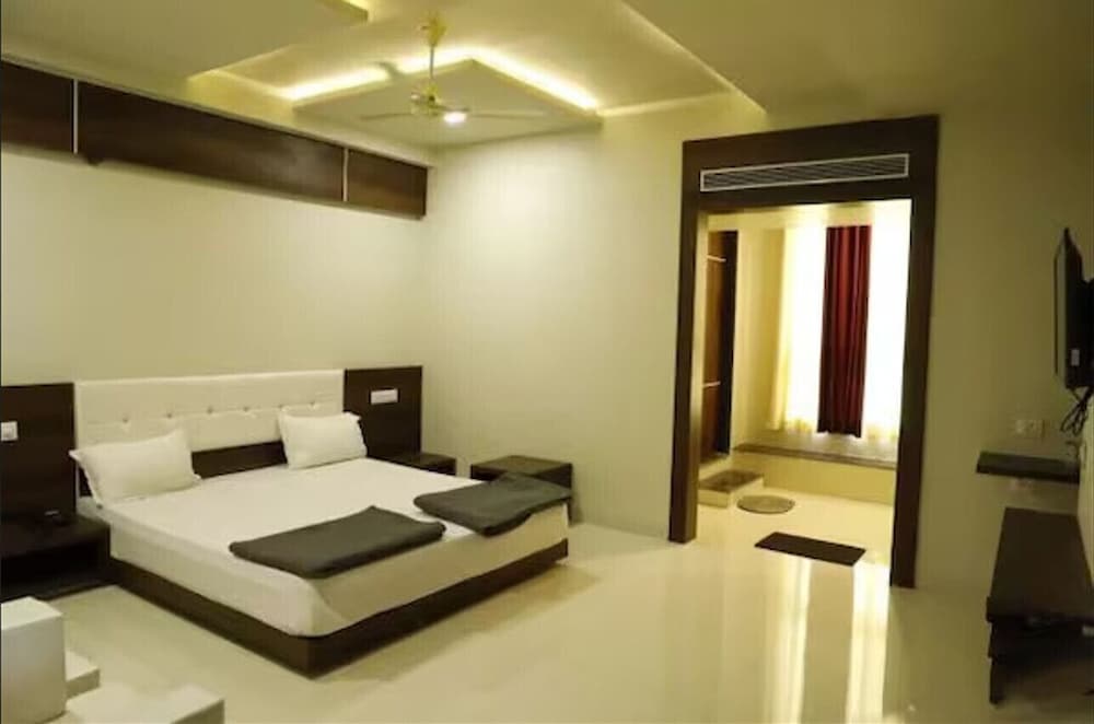 Luxury Double Room, City View photo 1