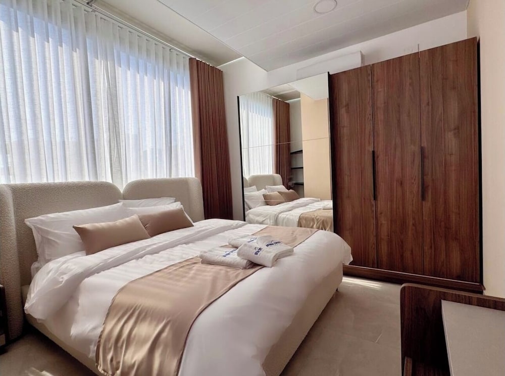 Luxury Apartment photo 1