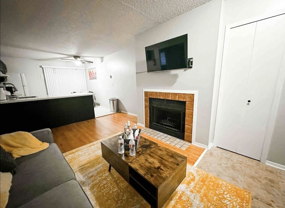 Apartment photo 1