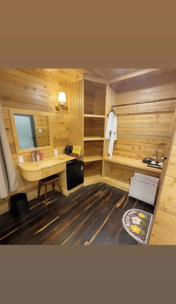 Family Double Room, Balcony, Lake View