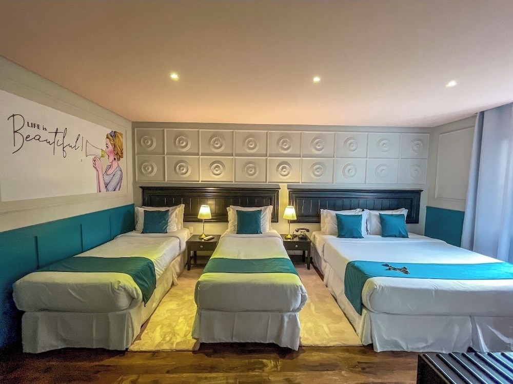 Superior Quadruple Room photo 2