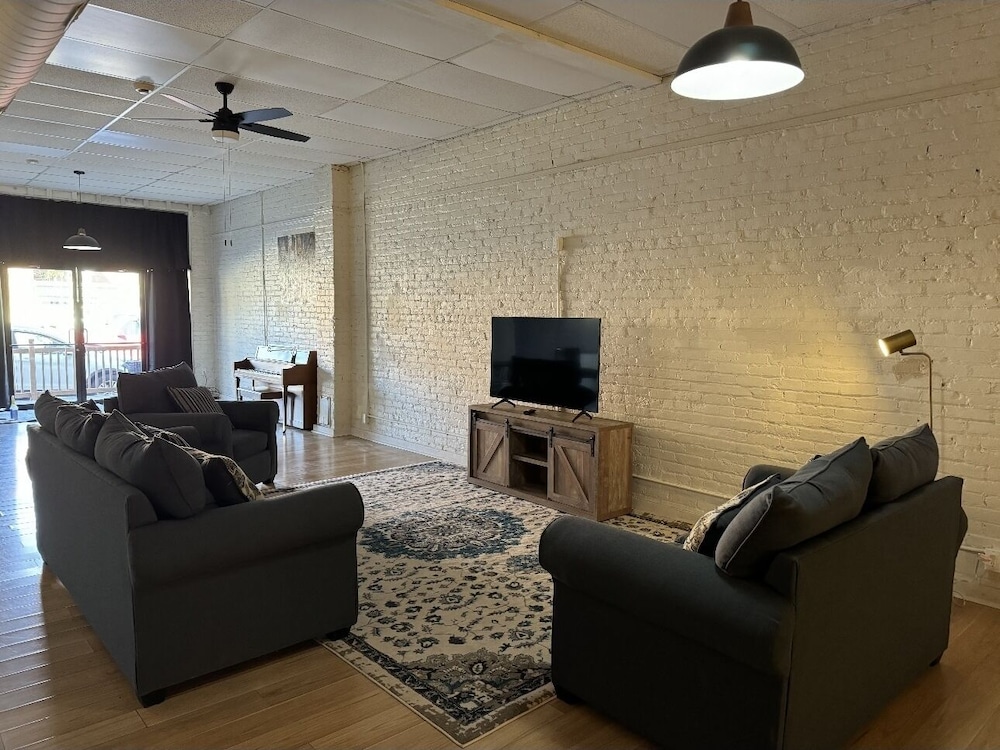 Traditional Suite photo 3