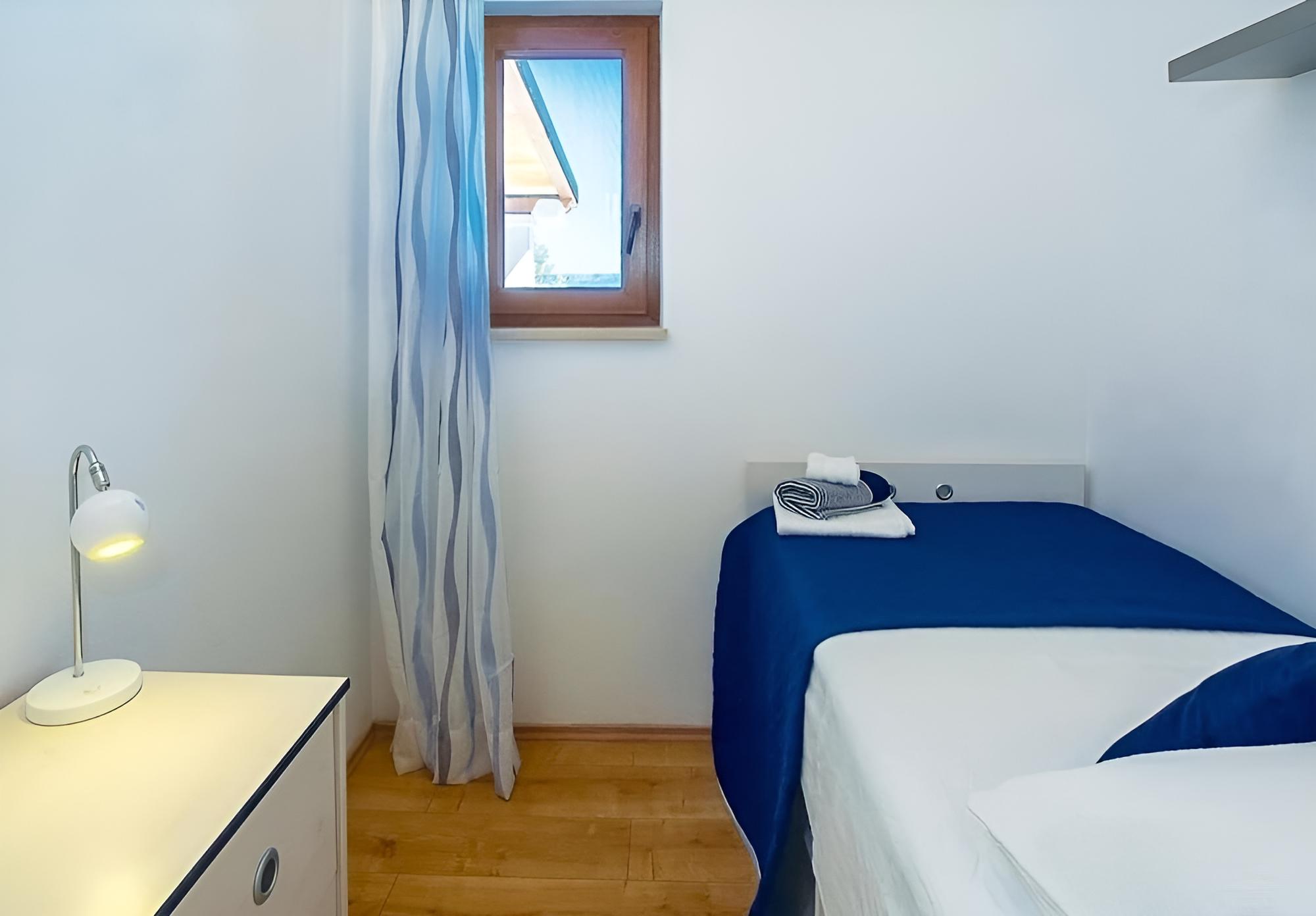 House (Anabella - open swimming pool - H(7))