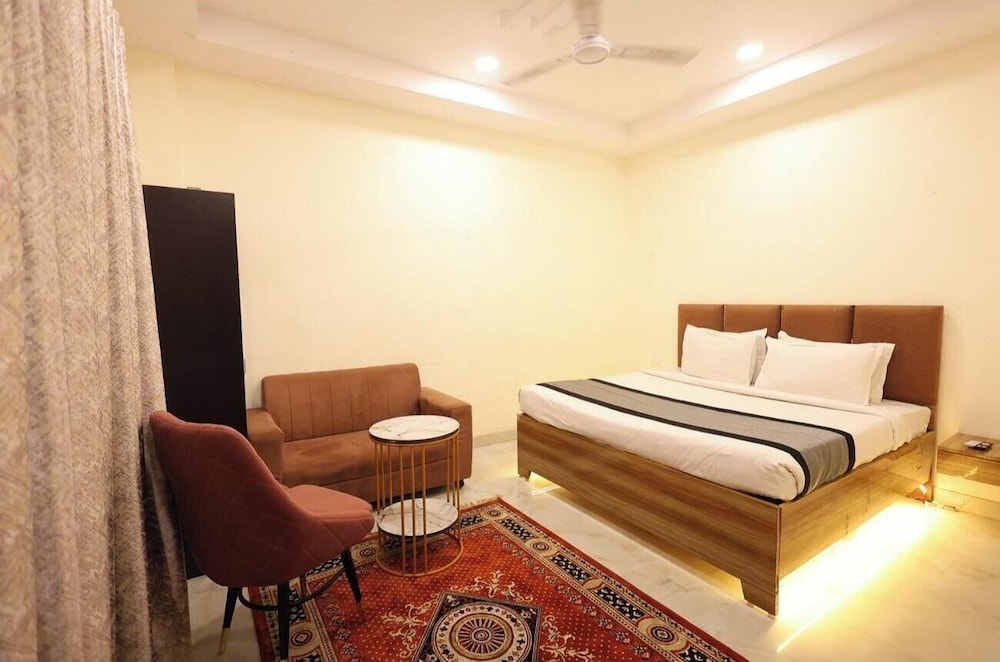 Basic Double Room, City View