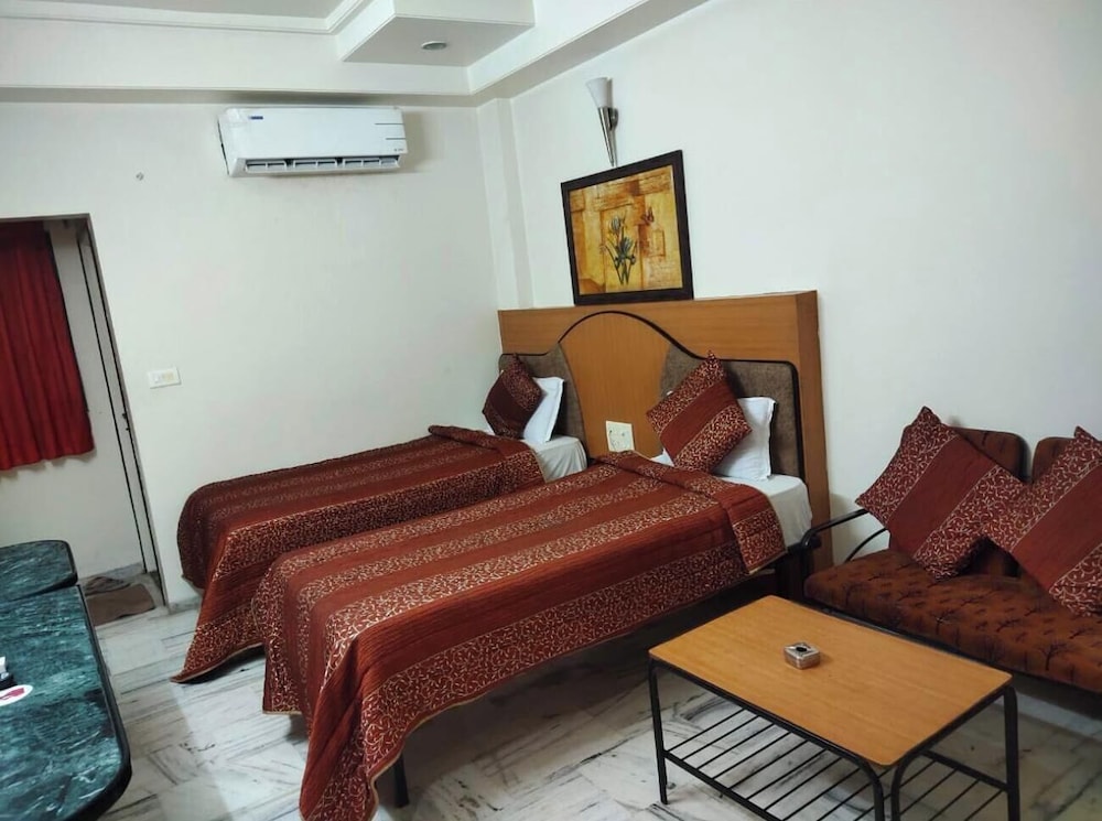Deluxe Double Room photo 2