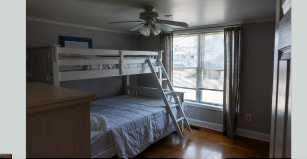 4 Bedroom Apartment photo 1