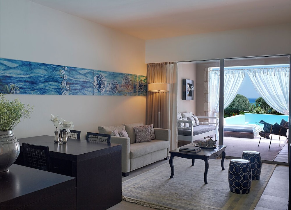 Prestige Suite with Private Pool
