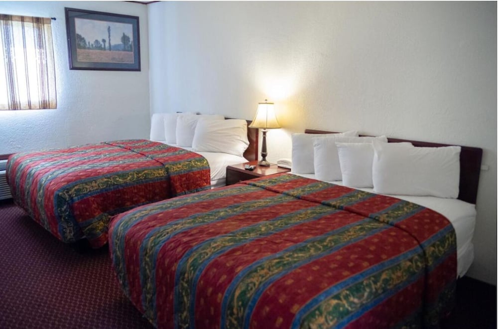Suite, 2 Queen Beds, Smoking photo 1