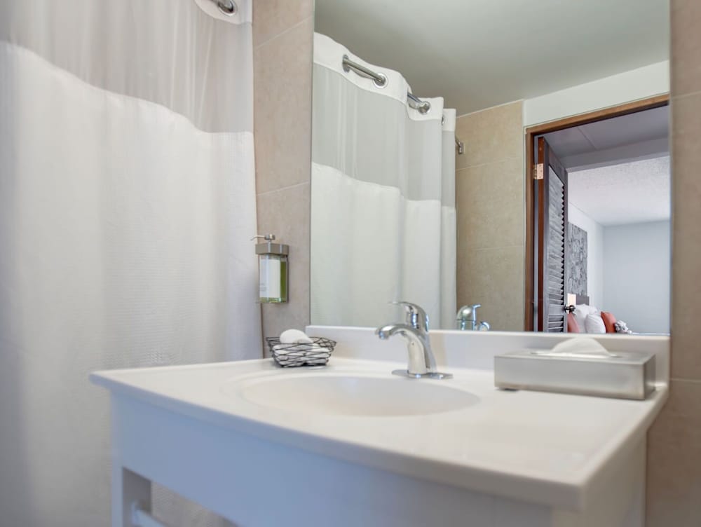 Suite, 1 King Bed, Non Smoking, Resort View (lagos Collection)