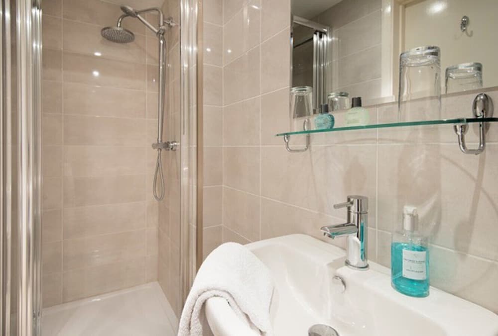 Standard Double Room, 1 Double Bed - Photo 10