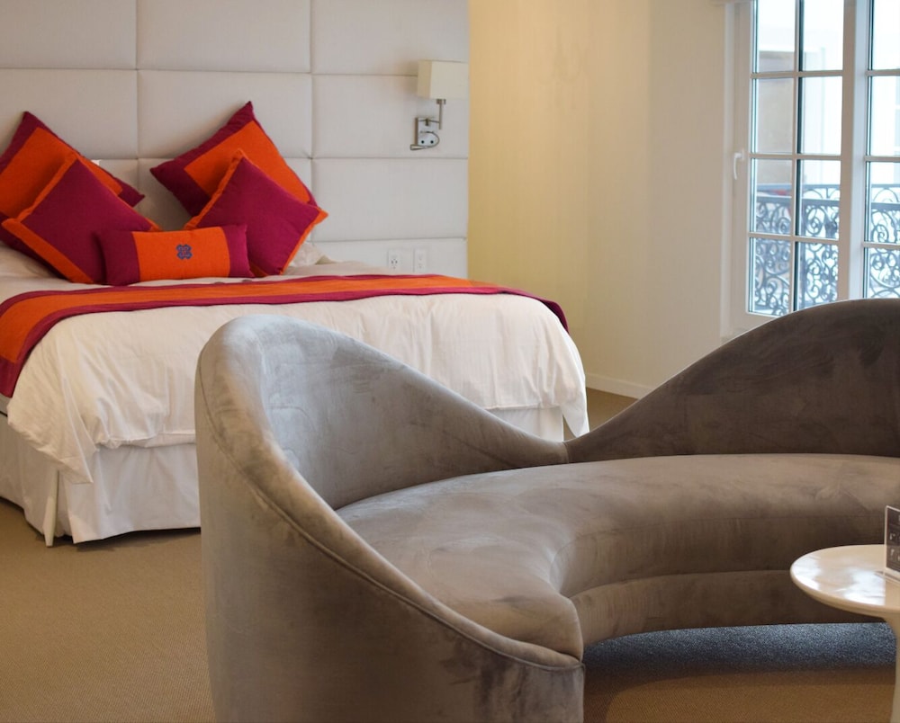 Premium Suite King photo 2