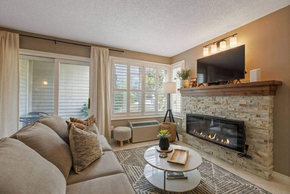Comfort Studio (304 NC - No Pets Allowed)