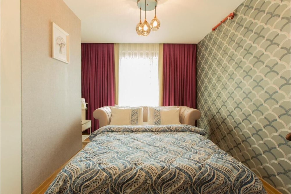 Deluxe Apartment, 3 Bedrooms photo 2