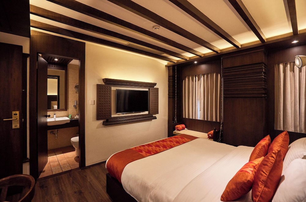 Deluxe Double Room - Photo 9