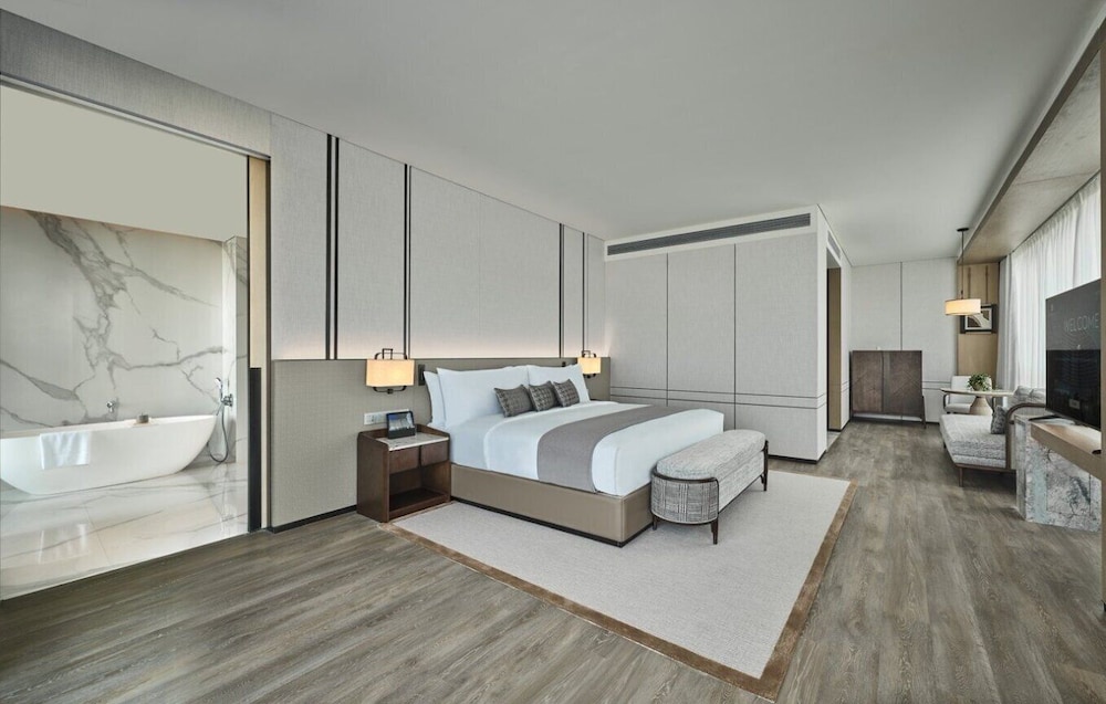 Opera House Sea View King Room