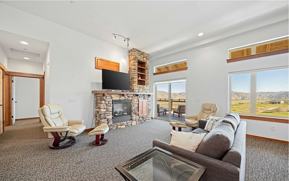 Deluxe Penthouse, Golf View photo 3