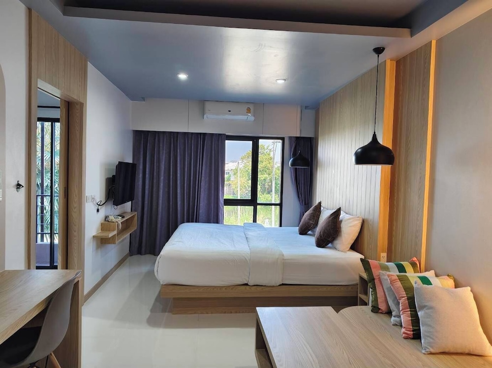 VIP Room - Photo 6