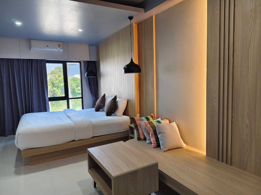 VIP Room - Photo 5