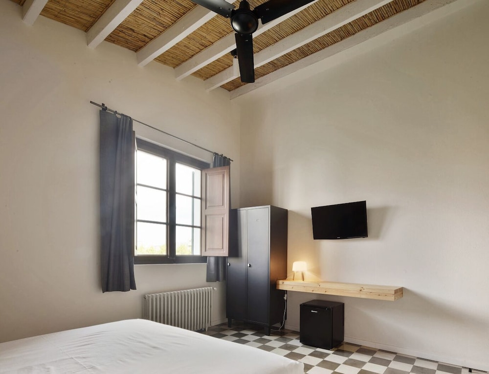 Private 2-Person Room