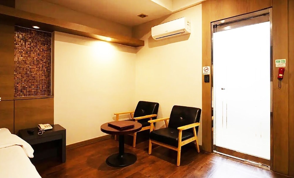 Deluxe Double Room - Photo 4