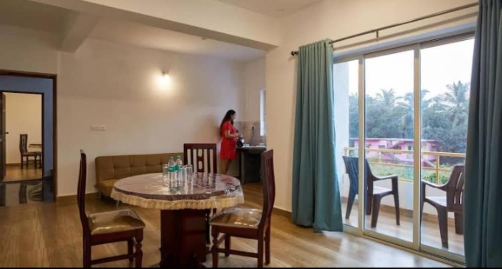 Deluxe Room - Photo 18
