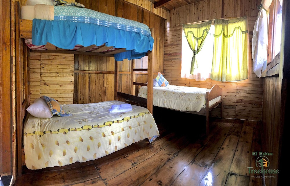 Economy Quadruple Room