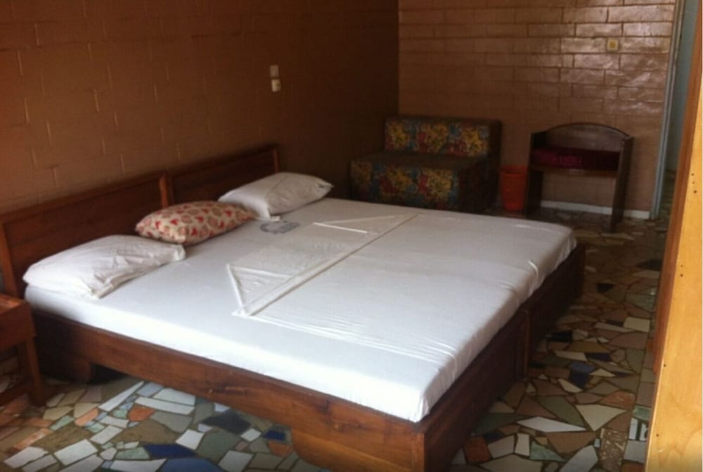 Standard Triple Room, Smoking photo 2
