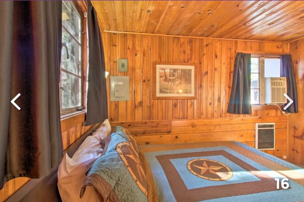Romantic Cabin photo 2