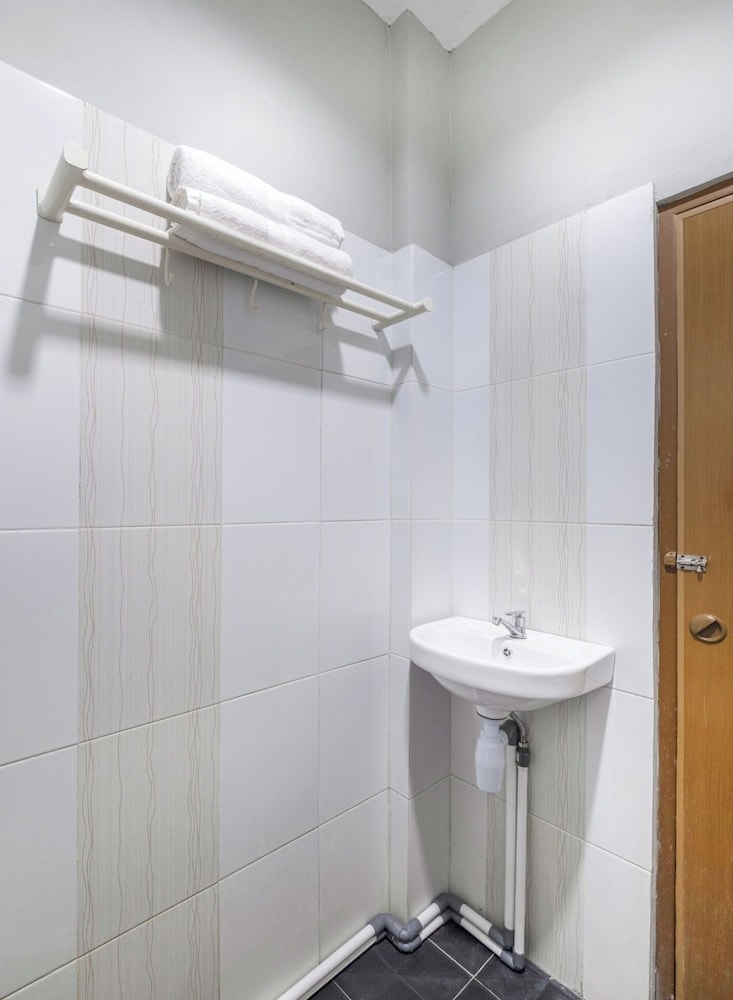 Standard Double Room - Photo 4