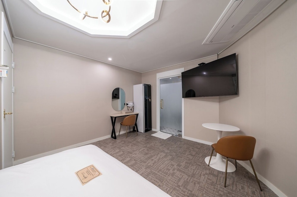Superior Room - Photo 2