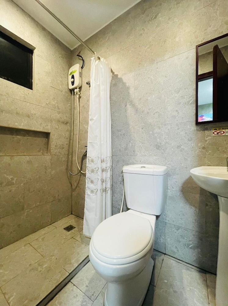 Standard Double Room - Photo 4