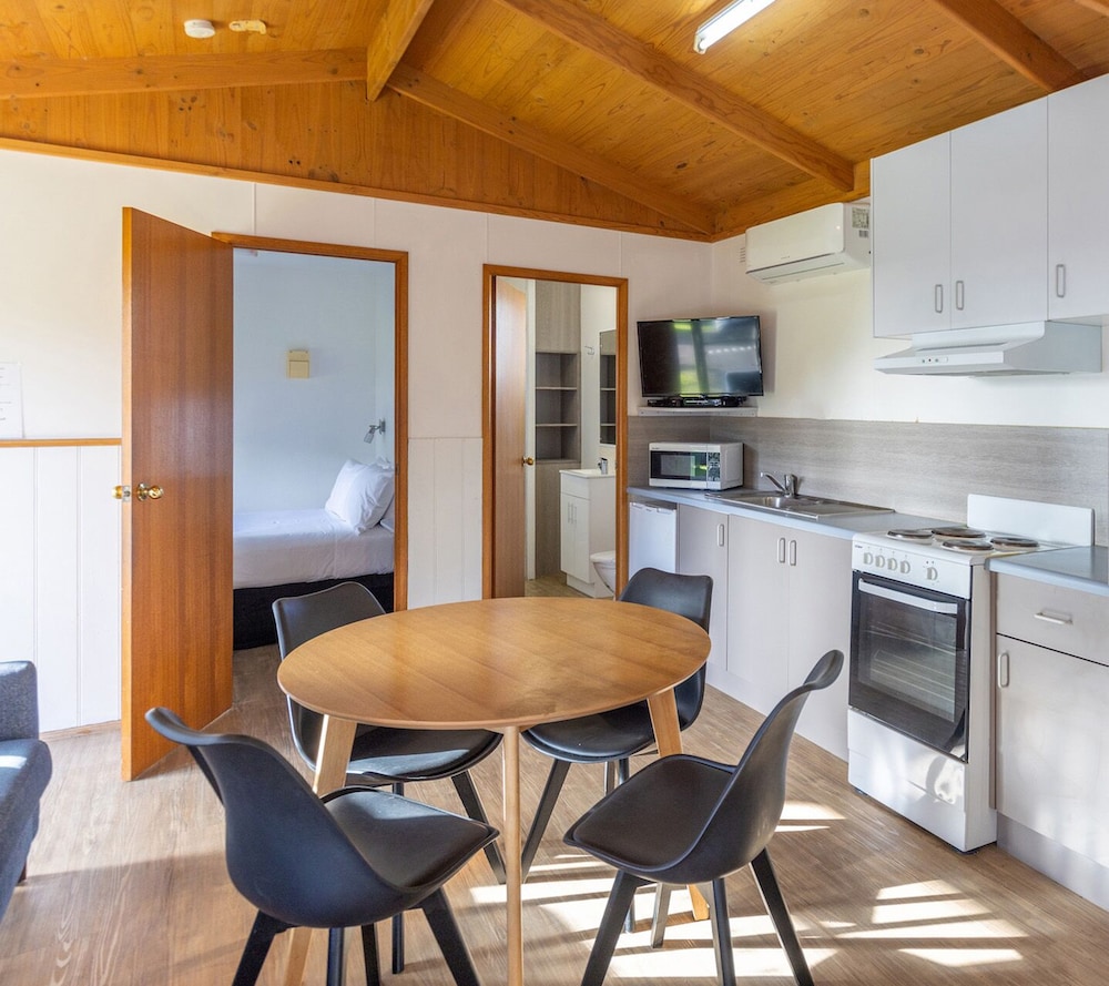 Basic Cabin photo 1