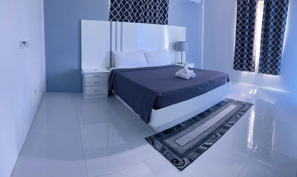 Luxury Apartment photo 1