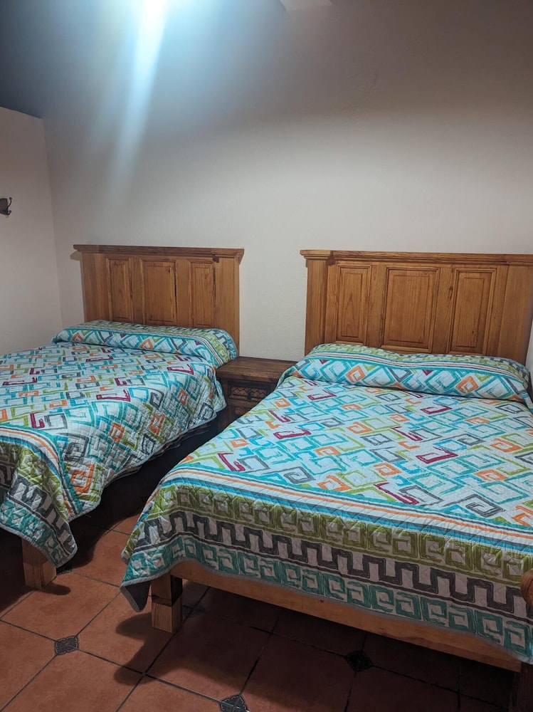Standard Room, 2 Double Beds photo 3