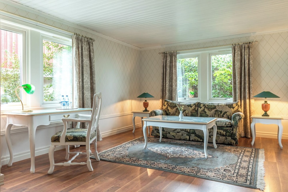 Suite in the Castle Garden photo 3
