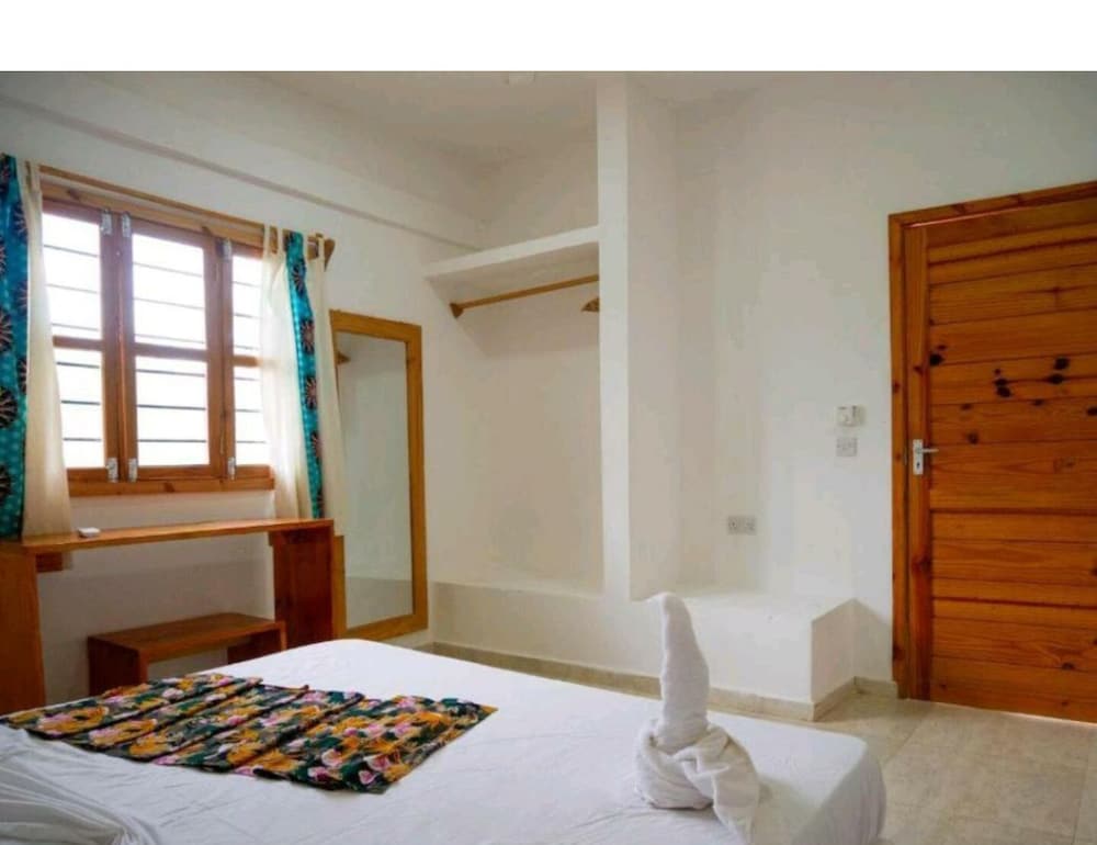 Luxury Double or Twin Room, Balcony, Garden View
