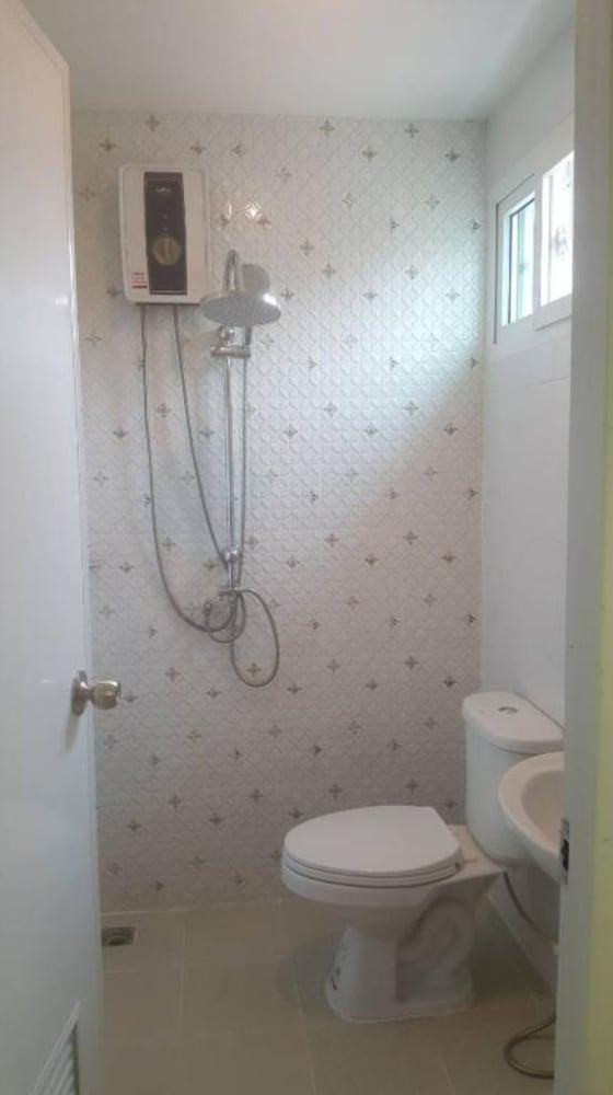Basic Double Room photo 3