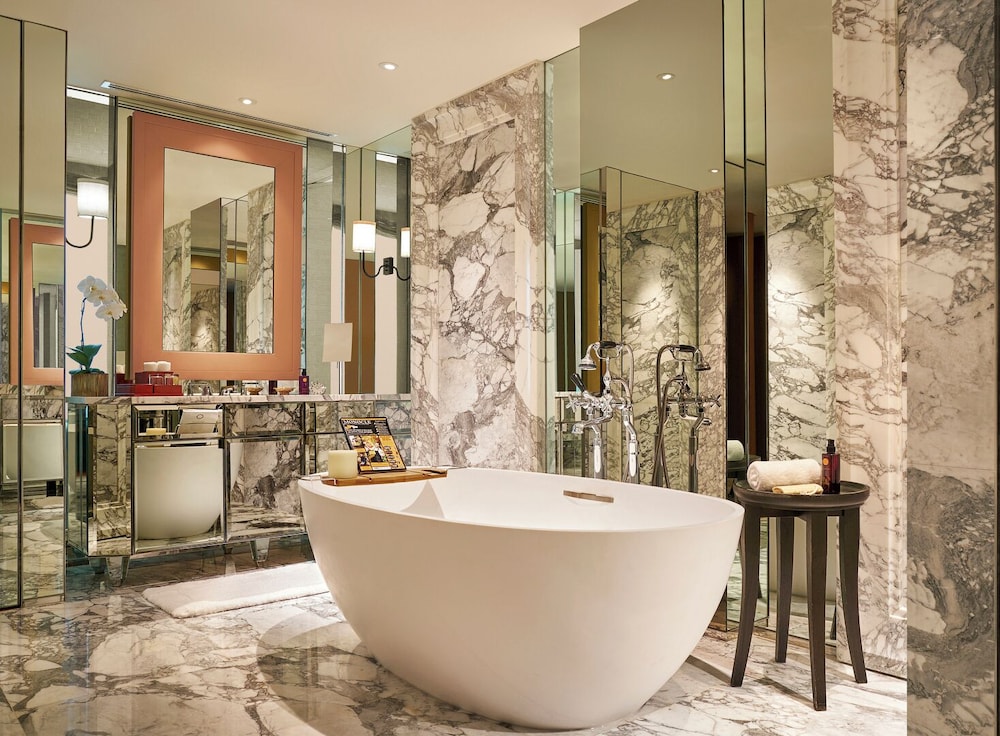 Suite (Erawan) thumbnail 5
