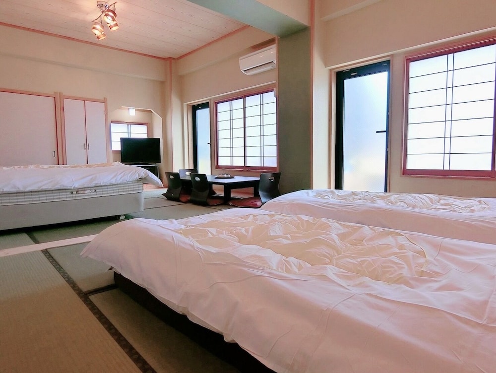 Japanese Style Triple Room with Open Air Bath - 202 photo 2