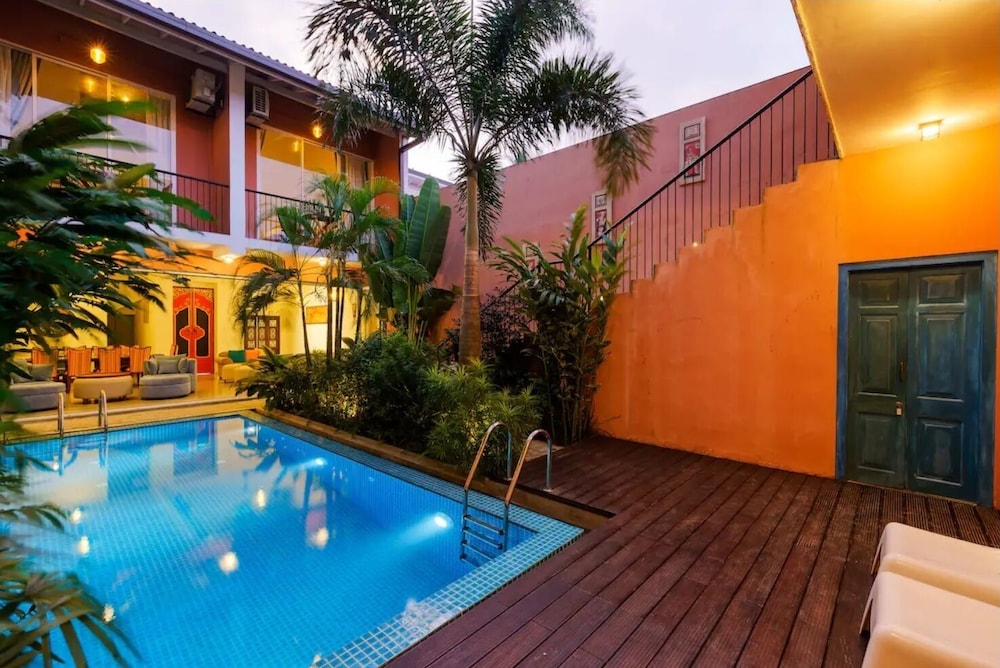 Grand Suite, 1 Bedroom, Kitchenette, Poolside photo 2