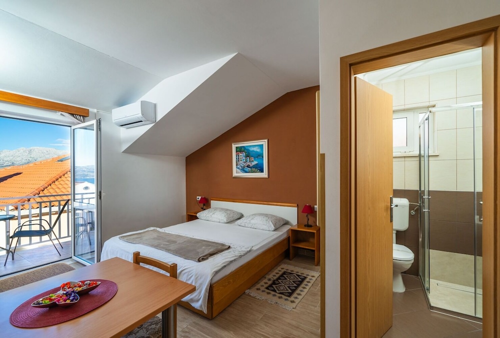 Studio (Pavo - comfortable with parking space) photo 1