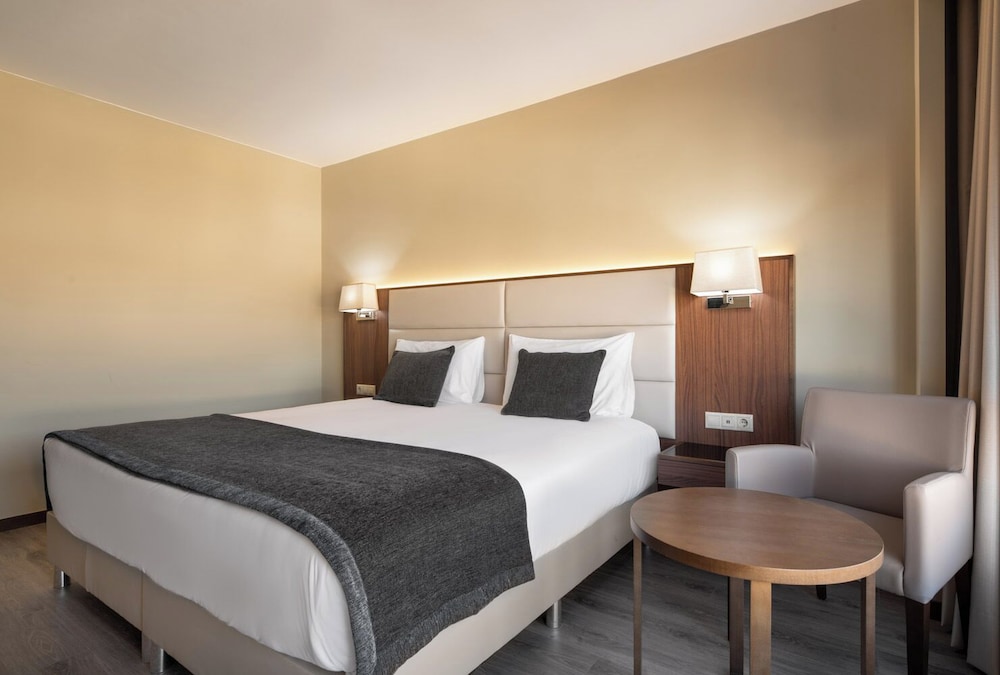 Deluxe Double Room (Spa | Parking)