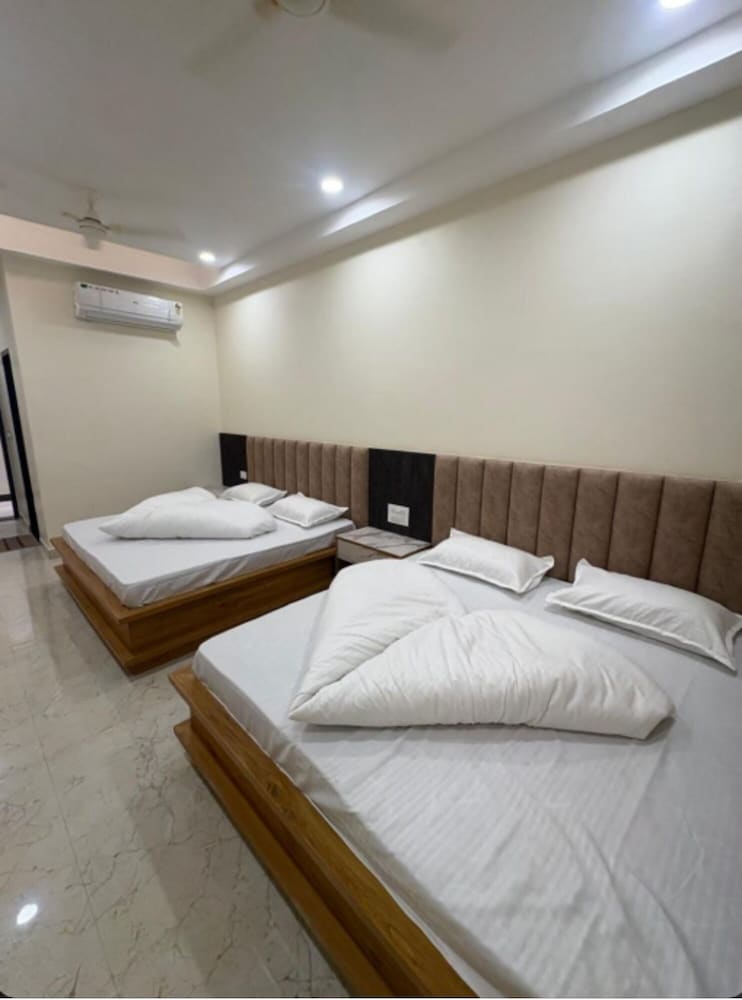 Basic Quadruple Room